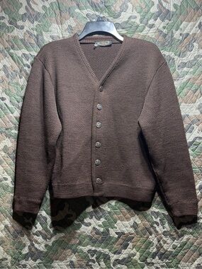 1950’s women’s Brown Button-Up V-Neck Sweater Cardigan 100% wool!